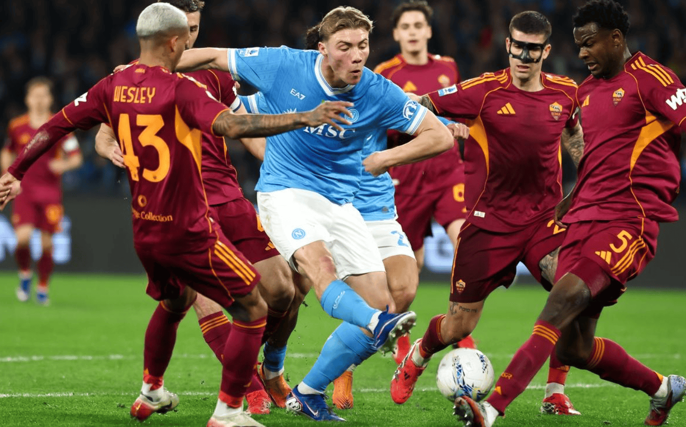 巴塞罗那那不勒斯直播 巴塞罗那那不勒斯直播