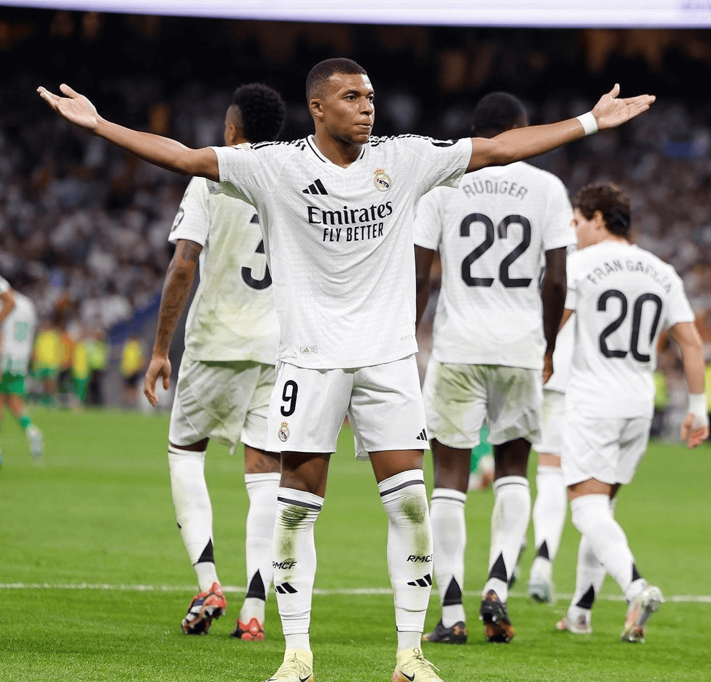 ng28娱乐-包含Ning在皇家马德里比赛中大比分领先罗马门线救险，网友：今夜皇家马德里调整名单以备德甲的词条